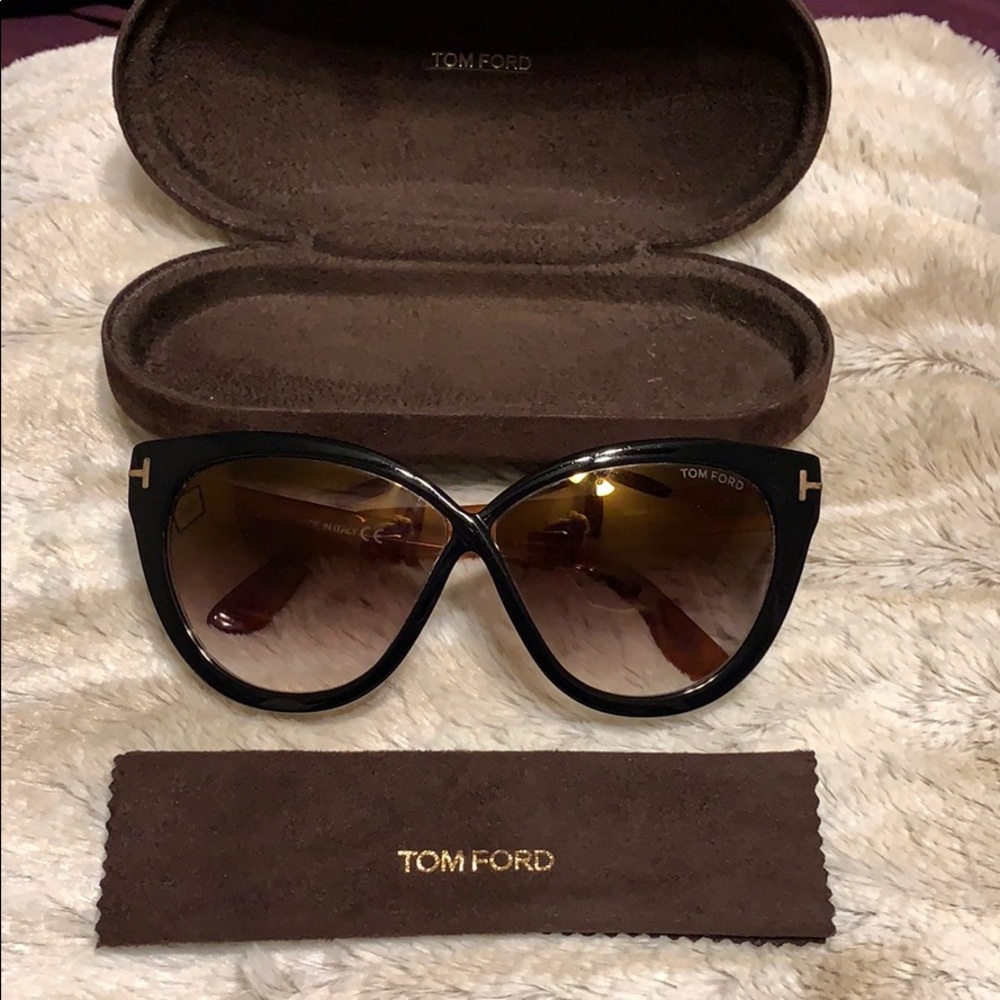 Tom Ford Arabella brown frames